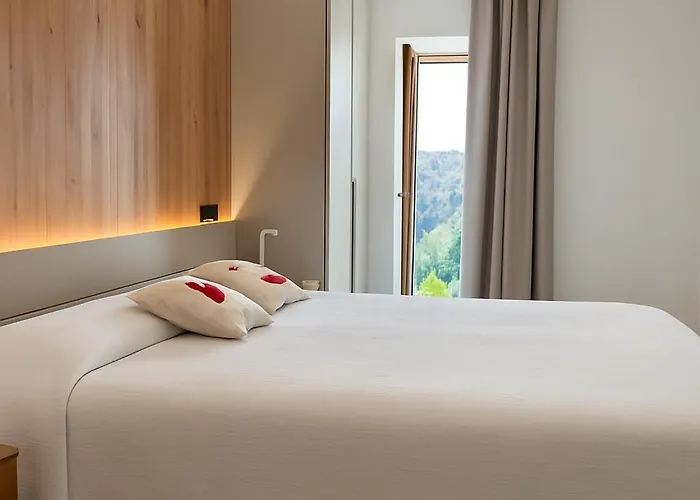 Ca' Santina & Shared Kitchen לינה וארוחת בוקר Stoccareddo